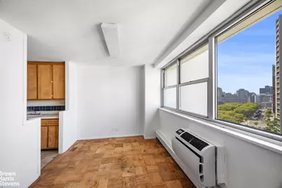 75 Henry Street #17J, New York City, NY 11201 - Photo 5