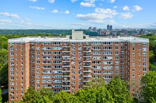 4555 Henry Hudson Parkway W, Bronx, NY 10471 - Photo 11