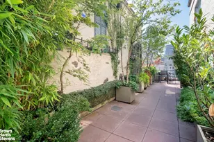 3 E 71st St, New York City, NY 10021 - Photo 9