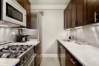 35 Park Avenue #8H, New York City, NY 10016 - Photo 3
