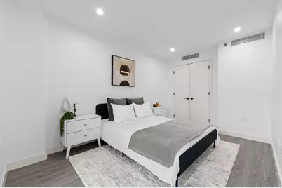 46-40 Vernon Boulevard #2B, New York City, NY 11101 - Photo 11