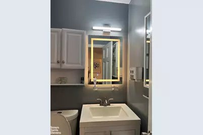 2524 Radcliff Avenue, New York City, NY 10469 - Photo 11