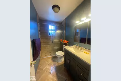 2524 Radcliff Avenue, New York City, NY 10469 - Photo 15