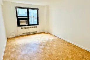 135 E 54th St, New York City, NY 10022 - Photo 9