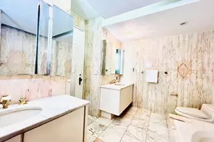 530 E 76th St, New York City, NY 10021 - Photo 11