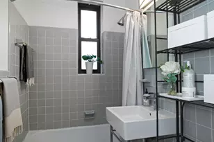 242 E 38th St, New York City, NY 10016 - Photo 5