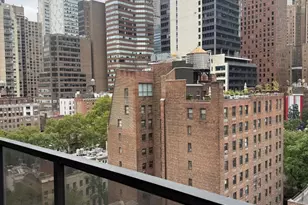 255 E 49th St, New York City, NY 10022 - Photo 13