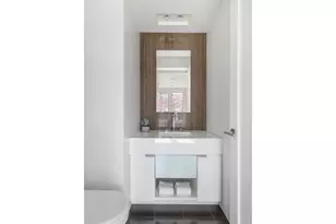 211 E 51st St, New York City, NY 10022 - Photo 11