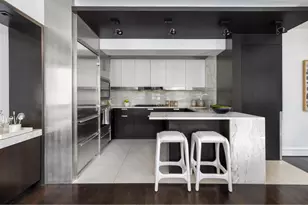 211 E 51st St, New York City, NY 10022 - Photo 3