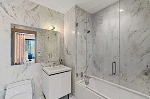 200 E 21st St, New York City, NY 10010 - Photo 15