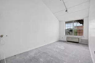 10106 4th Ave, New York City, NY 11209 - Photo 9