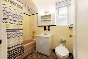 570 Ocean Pkwy, New York City, NY 11218 - Photo 15