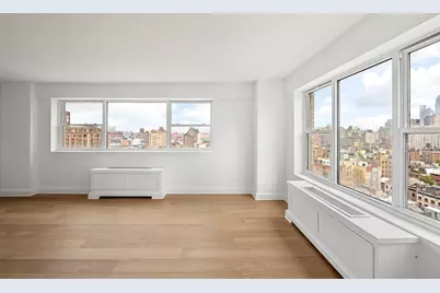 2 5th Avenue #17R, New York City, NY 10011 - Photo 3