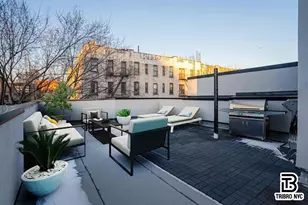 215 S 4th St, New York City, NY 11211 - Photo 7