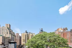 25 E 9th St, New York City, NY 10003 - Photo 13