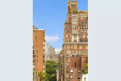 188 E 70th Street #10D, New York City, NY 10021 - Photo 3