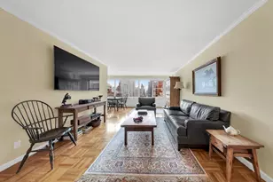 360 E 72nd St, New York City, NY 10021 - Photo 1