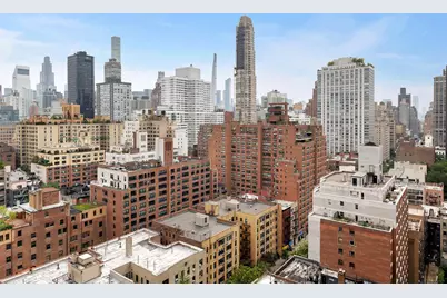 360 E 72nd Street #C2205, New York City, NY 10021 - Photo 7