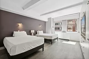 111 E 56th St, New York City, NY 10022 - Photo 3