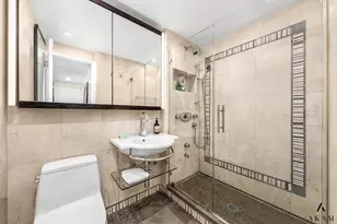 7 E 14th St, New York City, NY 10003 - Photo 5