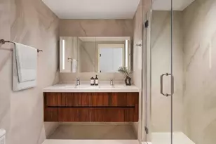 355 W 39th St, New York City, NY 10018 - Photo 7