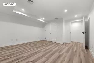 4 Angelas Pl, New York City, NY 10465 - Photo 55