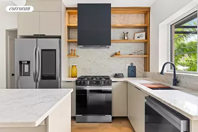 31-59 30th Street, New York City, NY 11106 - Photo 3