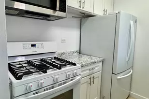 377 Rector Pl, New York City, NY 10280 - Photo 9