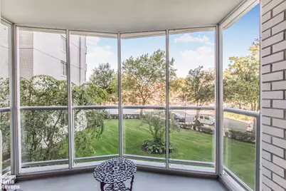 3333 Henry Hudson Parkway #2R, New York City, NY 10463 - Photo 9