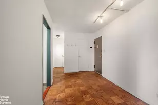 210 E Broadway, New York City, NY 10002 - Photo 5