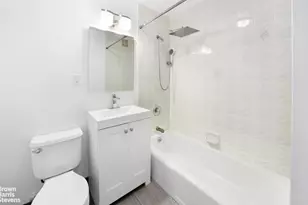 333 E 45th St, New York City, NY 10017 - Photo 7