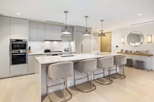 212 W 95th St, New York City, NY 10025 - Photo 3