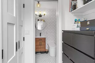 305 E 24th St, New York City, NY 10010 - Photo 3