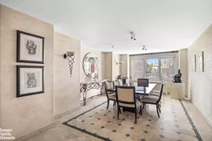 40 E 84th St, New York City, NY 10028 - Photo 5