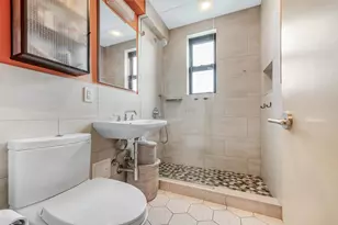 425 E 26th St, New York City, NY 11226 - Photo 9