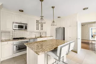 303 E 57th St, New York City, NY 10022 - Photo 3