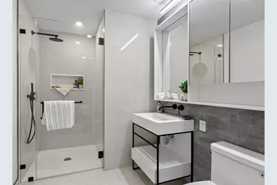 181 E 101st Street #8022, New York City, NY 10029 - Photo 5