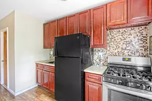 614 St Johns Pl, New York City, NY 11238 - Photo 17