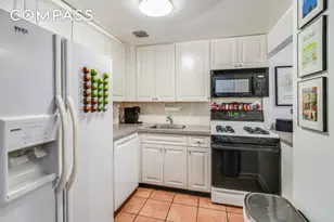 170 E 88th St, New York City, NY 10128 - Photo 5