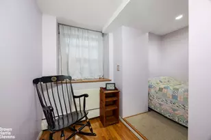 305 W 98th St, New York City, NY 10025 - Photo 11