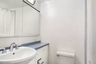 305 W 98th St, New York City, NY 10025 - Photo 9