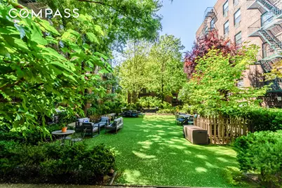 376 West Street #5B, New York City, NY 10014 - Photo 11