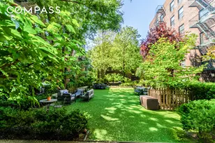 376 West St, New York City, NY 10014 - Photo 11