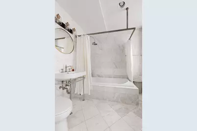 122 E 25th Street #2nd Floor, New York City, NY 10010 - Photo 11