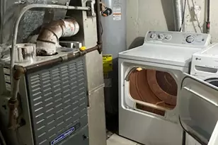 1375 E 104th St, New York City, NY 11236 - Photo 5