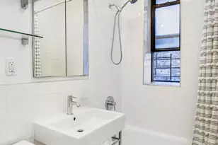 24-75 38th St, New York City, NY 11103 - Photo 5