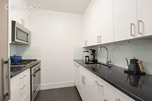 300 E 64th St, New York City, NY 10065 - Photo 3