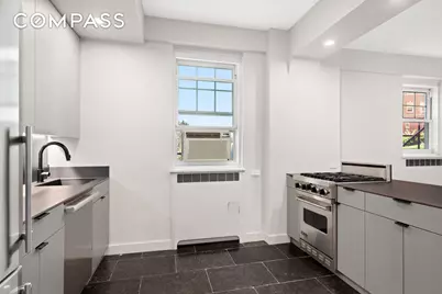 160 Cabrini Boulevard #7, New York City, NY 10033 - Photo 3