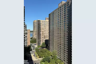 142 W End Avenue #18N, New York, NY 10023 - Photo 13