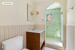 320 E 18th St, New York City, NY 11226 - Photo 13